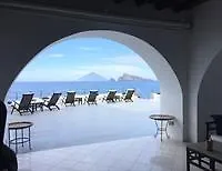 2* Hotel Raya